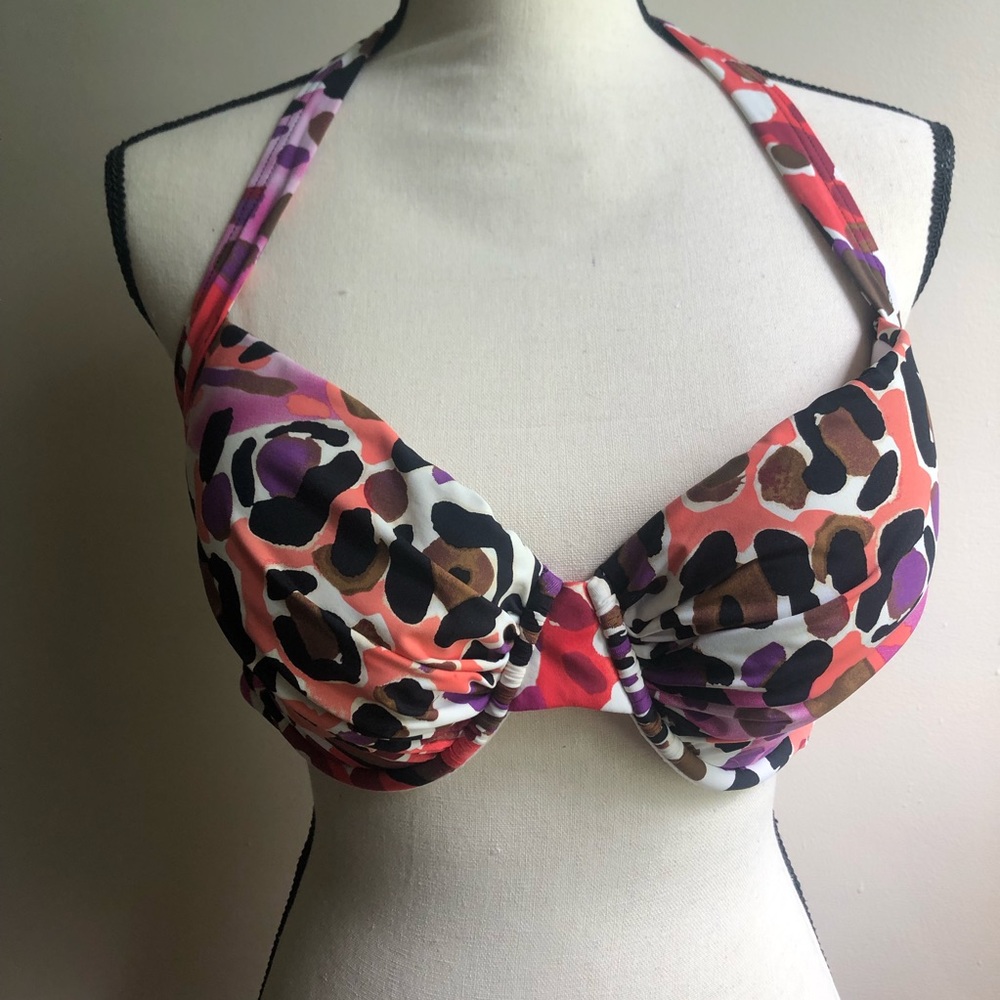 Leopard print bikini suit top